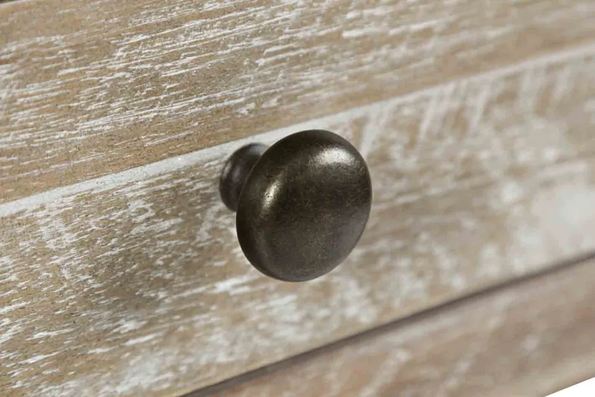 Artisans Media Console In Oak, 50 Inch