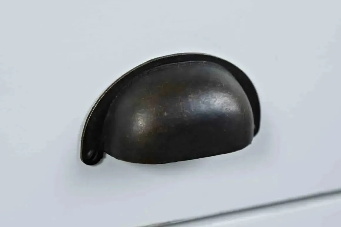 Artisans Media Console In Oak, 50 Inch