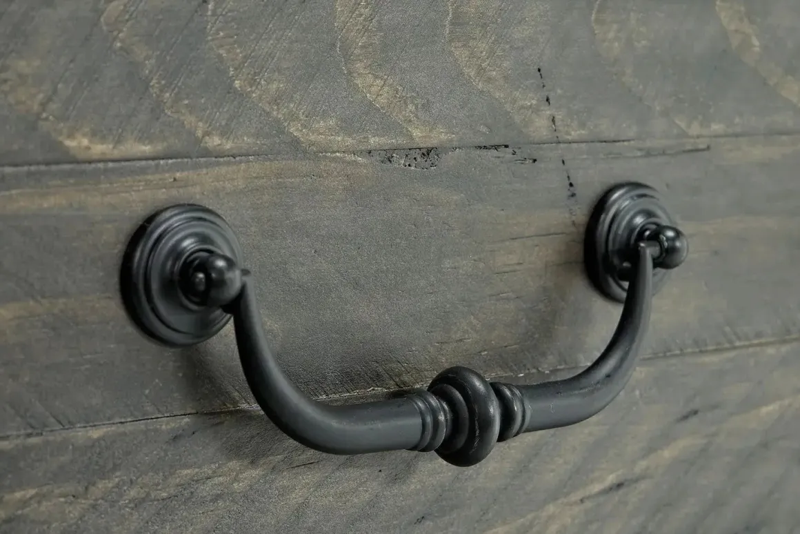 Bellamy Chest In Charcoal