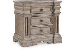 Blairhurst Panel Bed, Dresser, Mirror & Nightstand In Light Grayish Brown, Queen