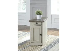 Bolanburg Chairside Table In Tan
