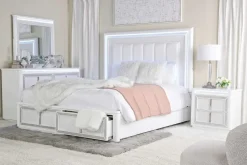 Chalanna Storage Bed In White, Queen