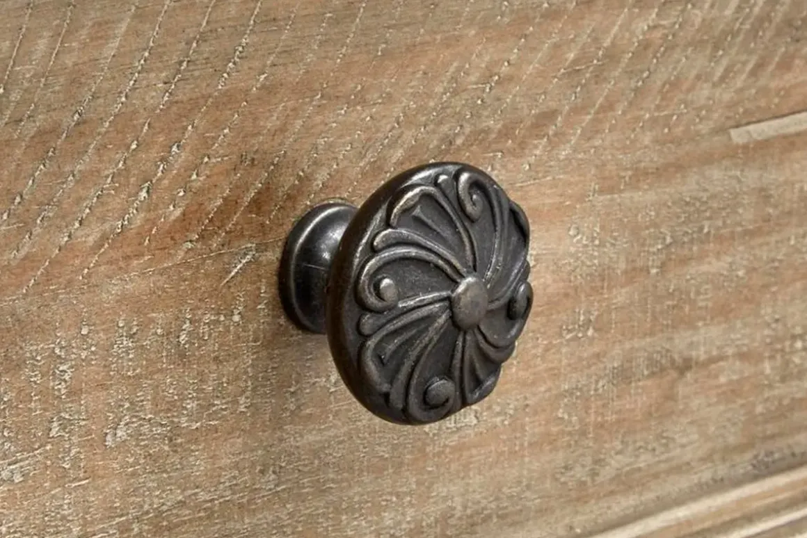 Durango Dresser In Willadeene