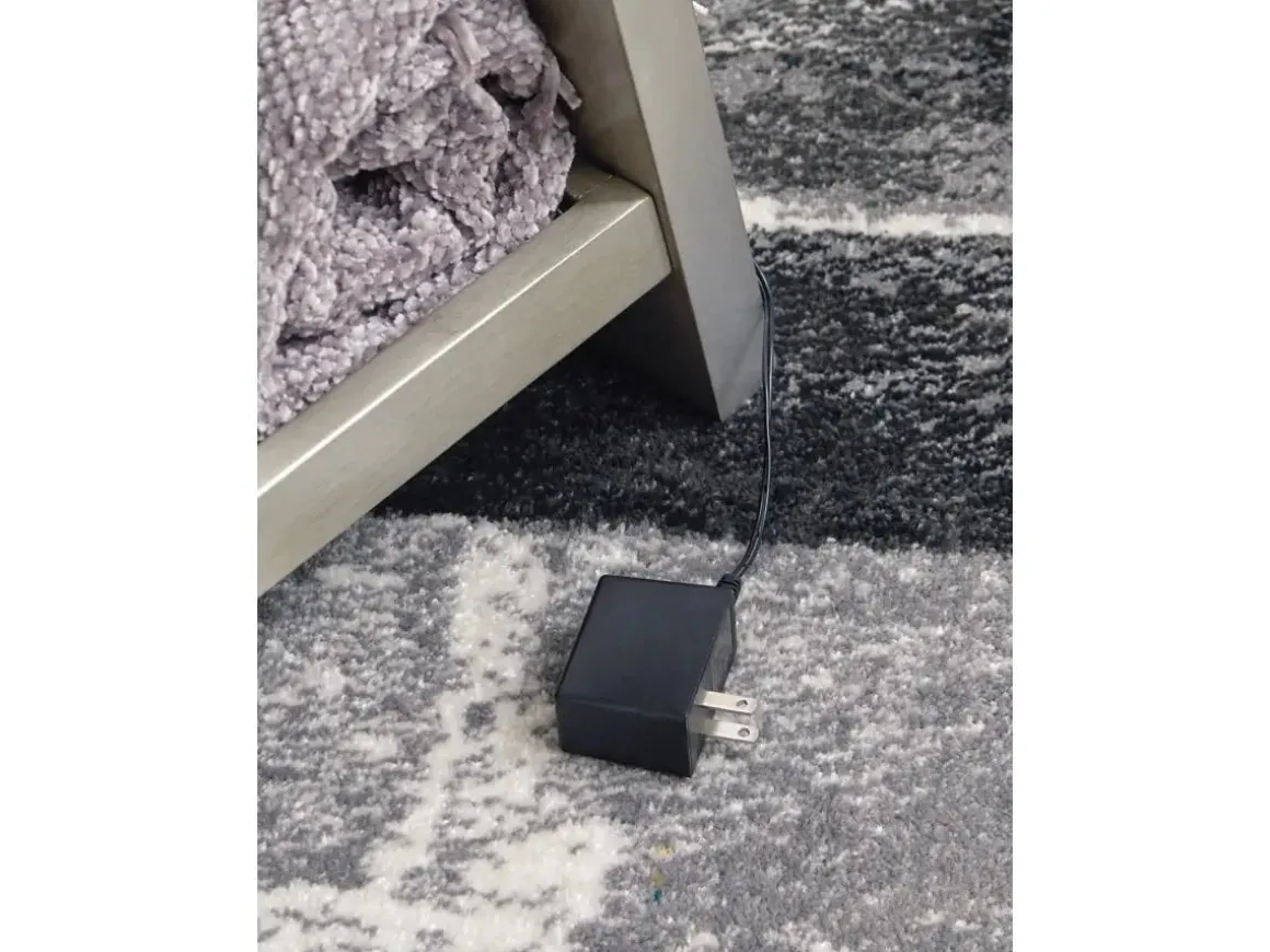 Evesen Accent Mirror In Black