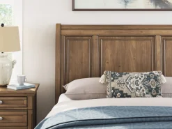 Feddinger Sleigh Bed In Medium Brown, Queen