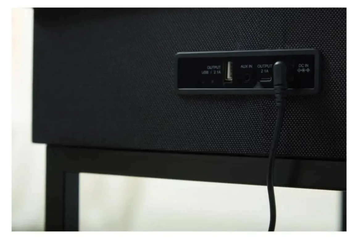 Gemmet Accent Table In Black