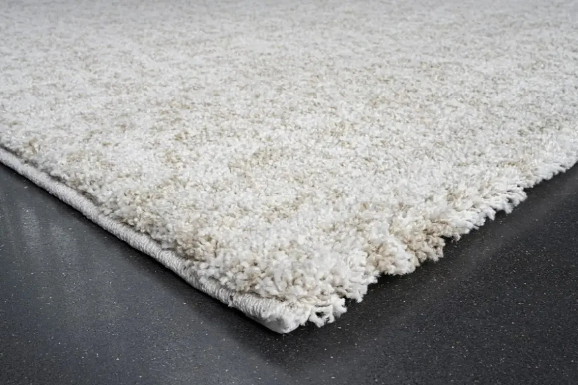 Granada Monte Rug In Ivory/Beige, 5’ X 8’