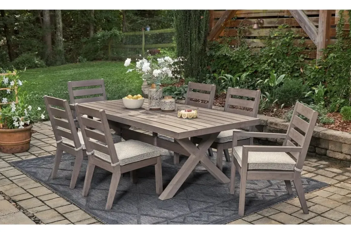 Hillside Barn Outdoor Dining Table In Gray/Brown