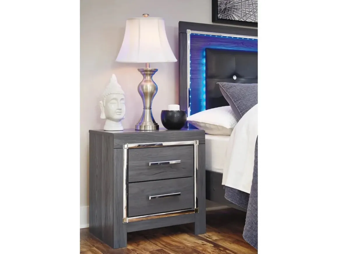 Lodanna Panel Bed, Dresser, Mirror & Nightstand In Gray
