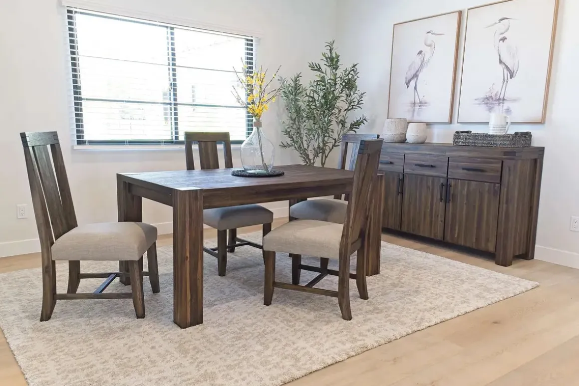 Meadow Extendable Dining Table & 4 Chairs In Brown