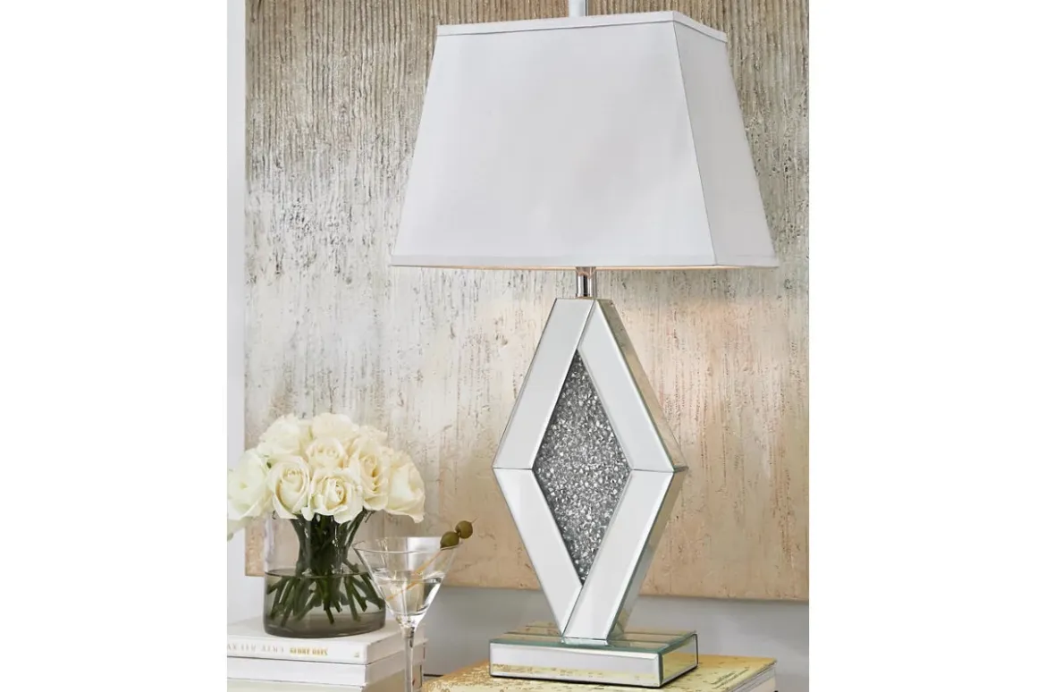 Prunella Lamp