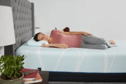 Tempur-Pedic Breeze Pro-Hi Cooling Pillow In White, Eastern King