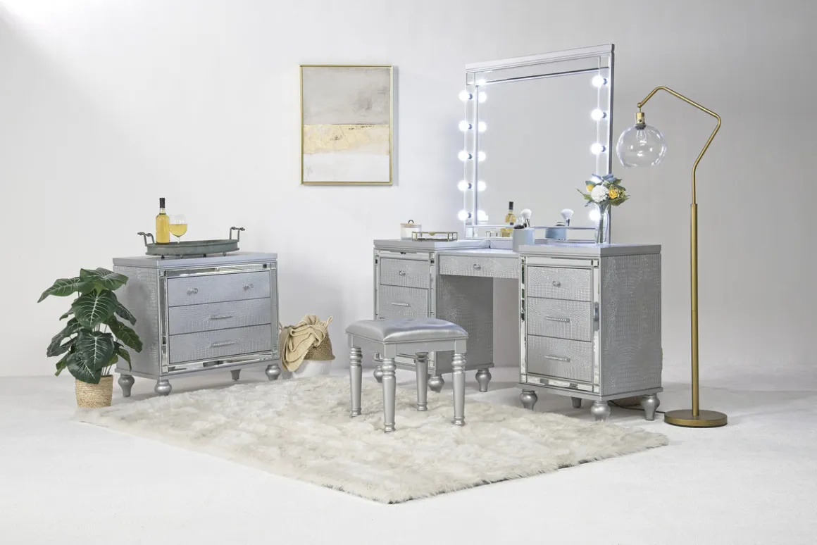 Valentino Vanity & Mirror In Silver