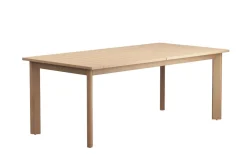 Wesley Outdoor Dining Table & 8 Chairs In White/Natural