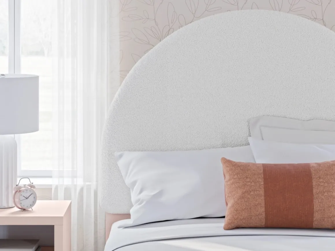 Wistenpine Storage Bed In Blush, Twin